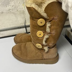 UGG Australia Tall button Fur Boots. Women’s size 7 in Chestnut tan color.